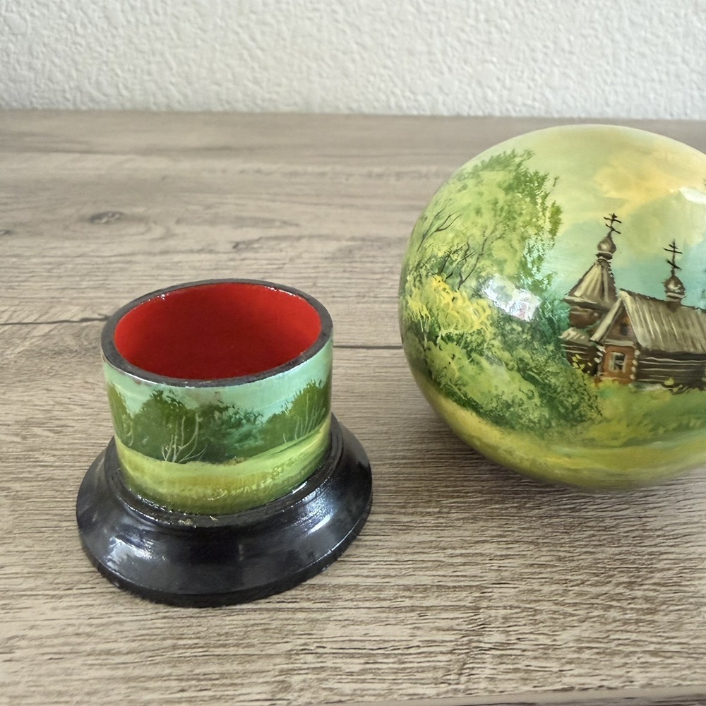 Vtg Russian Hand Painted Sphere Lacquer Wooden Trinket Cabin Forest Green Signed - Picture 12 of 12